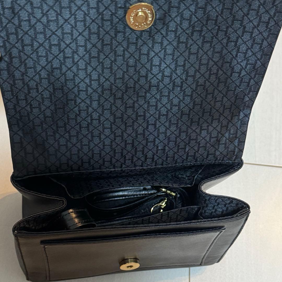 hazama ハザマ 2021PC 弾願奏填のレザーショルダーバッグ 黒 - メルカリ