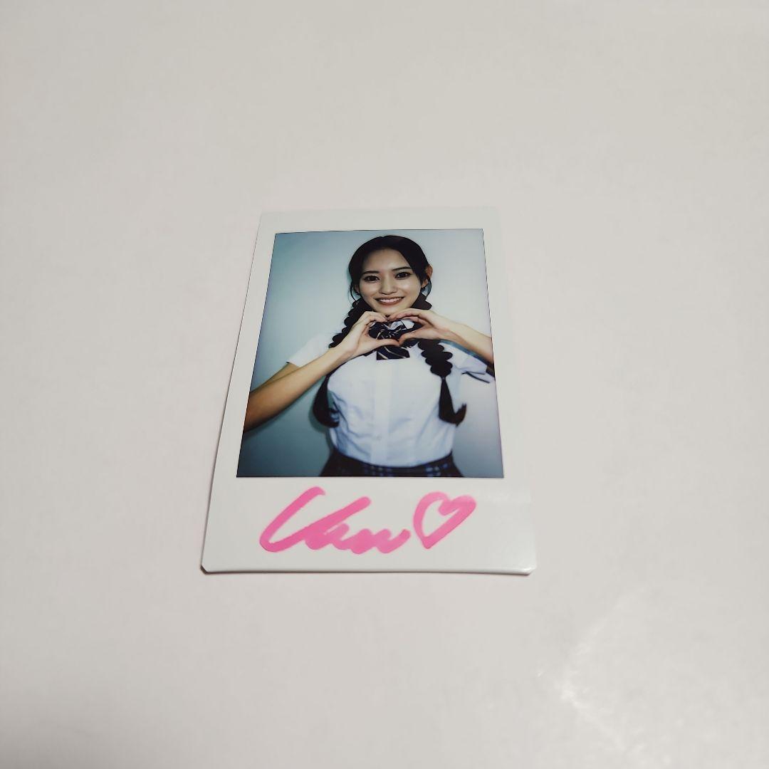 八掛うみ 直筆サイン入り チェキ 写真 2026 ピンクペン 制服 - メルカリ