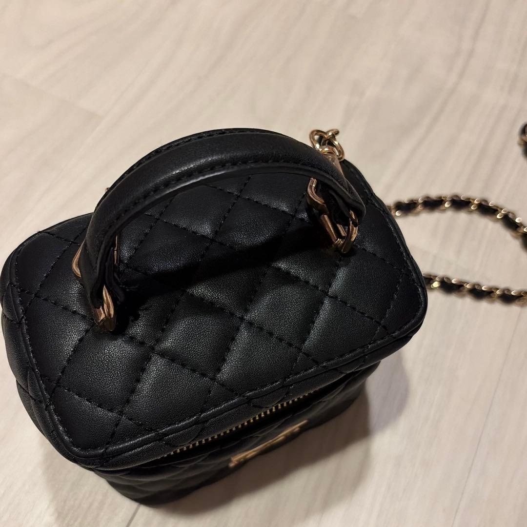 ダーリッチ Darich キルティングスクエア ミニバック 黒 BLK - メルカリ