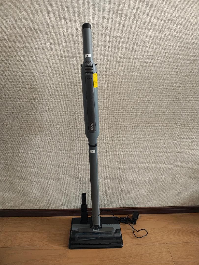 シャーク★CS100JGR★バッテリーの状態良好★6 シャーク☆CS100JGR☆バッテリーの状態良好☆1 - メルカリ