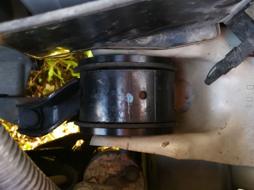 エンジン ミッション マウントカラー アルト HA23V HA23S - メルカリ