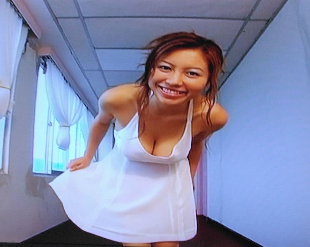 ＜超レア＞【グラビアアイドルDVD】MARI／Some like it HOT！