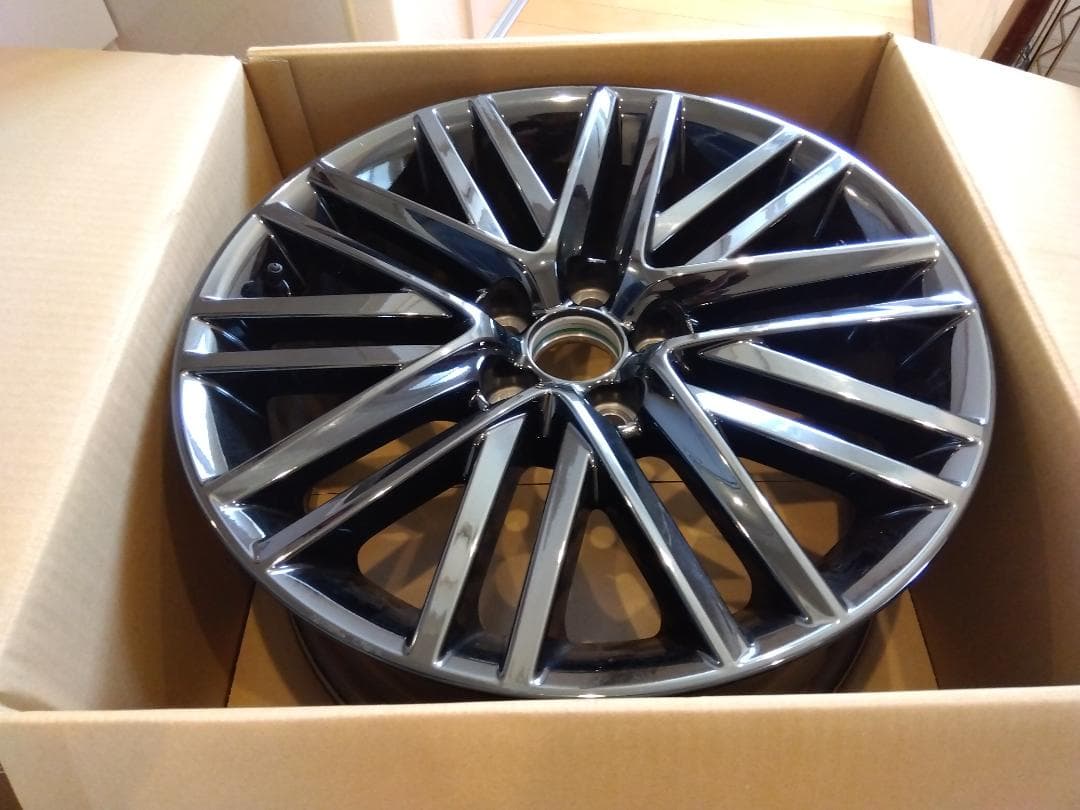 クラウンアスリート210 純正18インチ ブラックスパッタリング