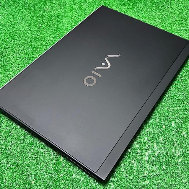 《薄型軽量》フラッグシップモデル！Corei7/1TB/16GB/4K/VAIO