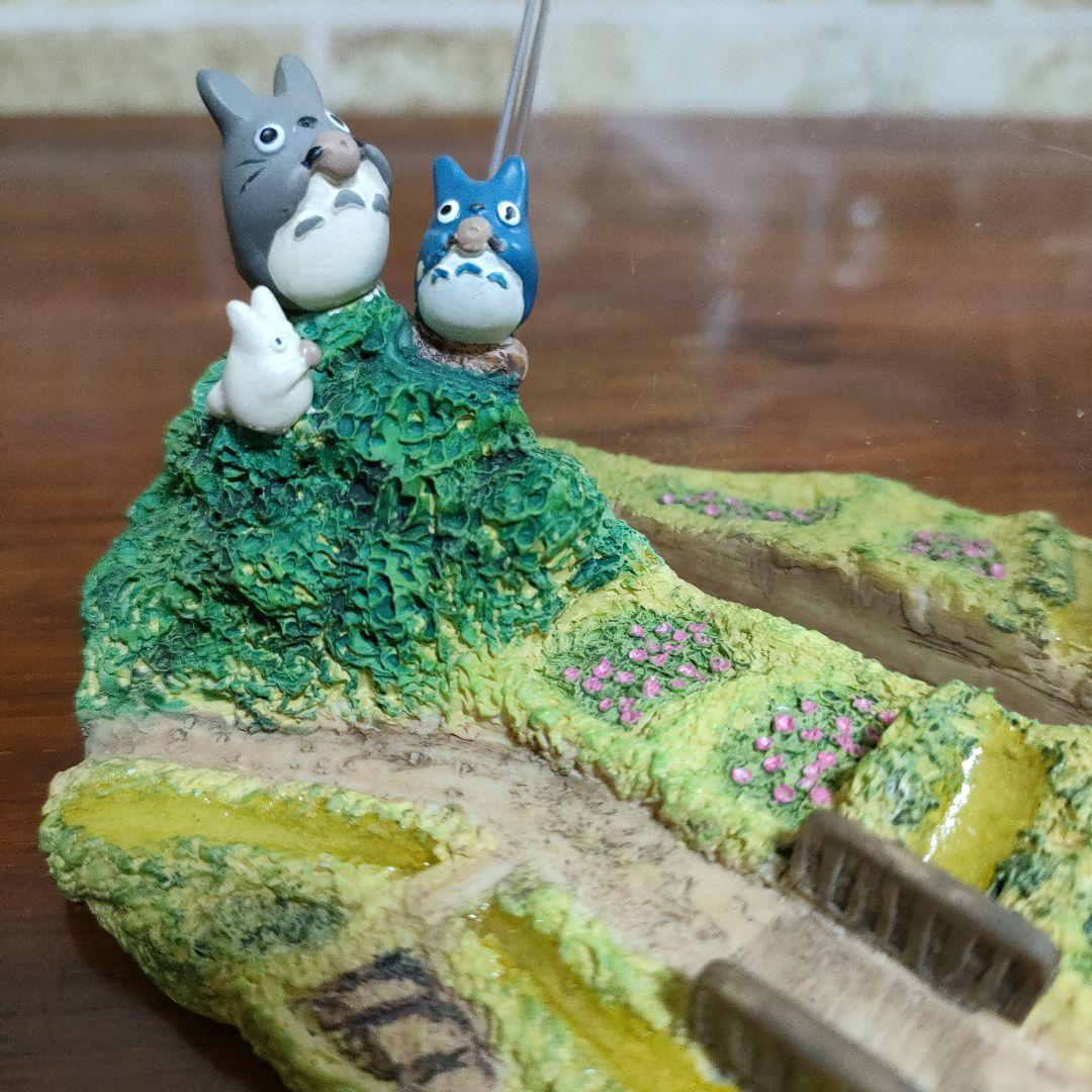 廃盤品】となりのトトロ 1999年カレンダースタンド お引越し