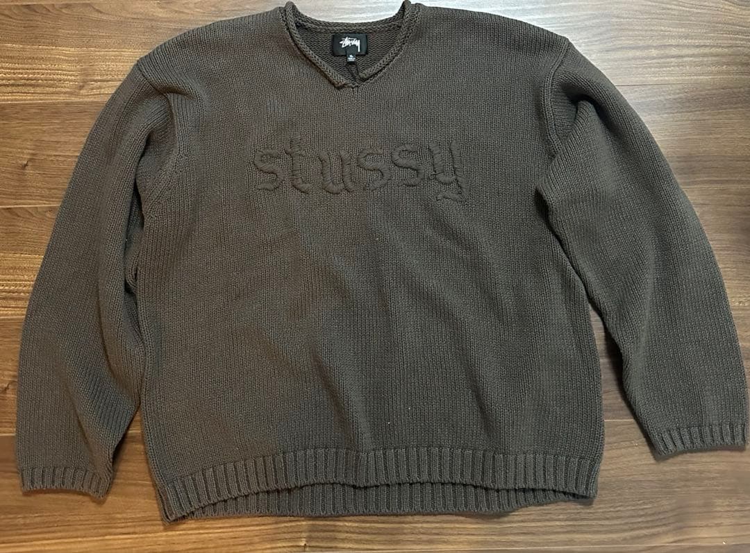 【新品希少】stussy ブラウン ニットセーター ブラウン（茶色）系 M STUSSY(ステューシー) ニット・セーター(メンズ