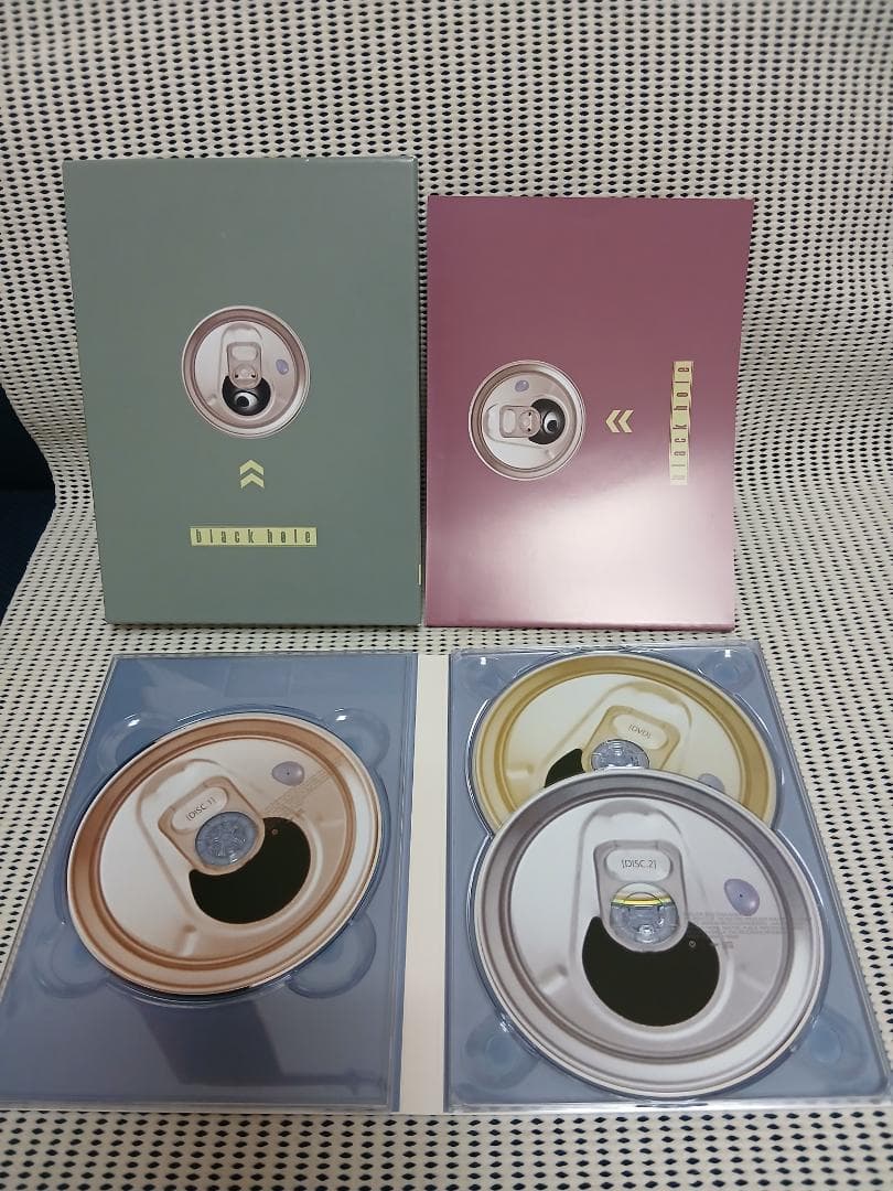 DEZERT　black hole(初回生産限定盤)(DVD付き)