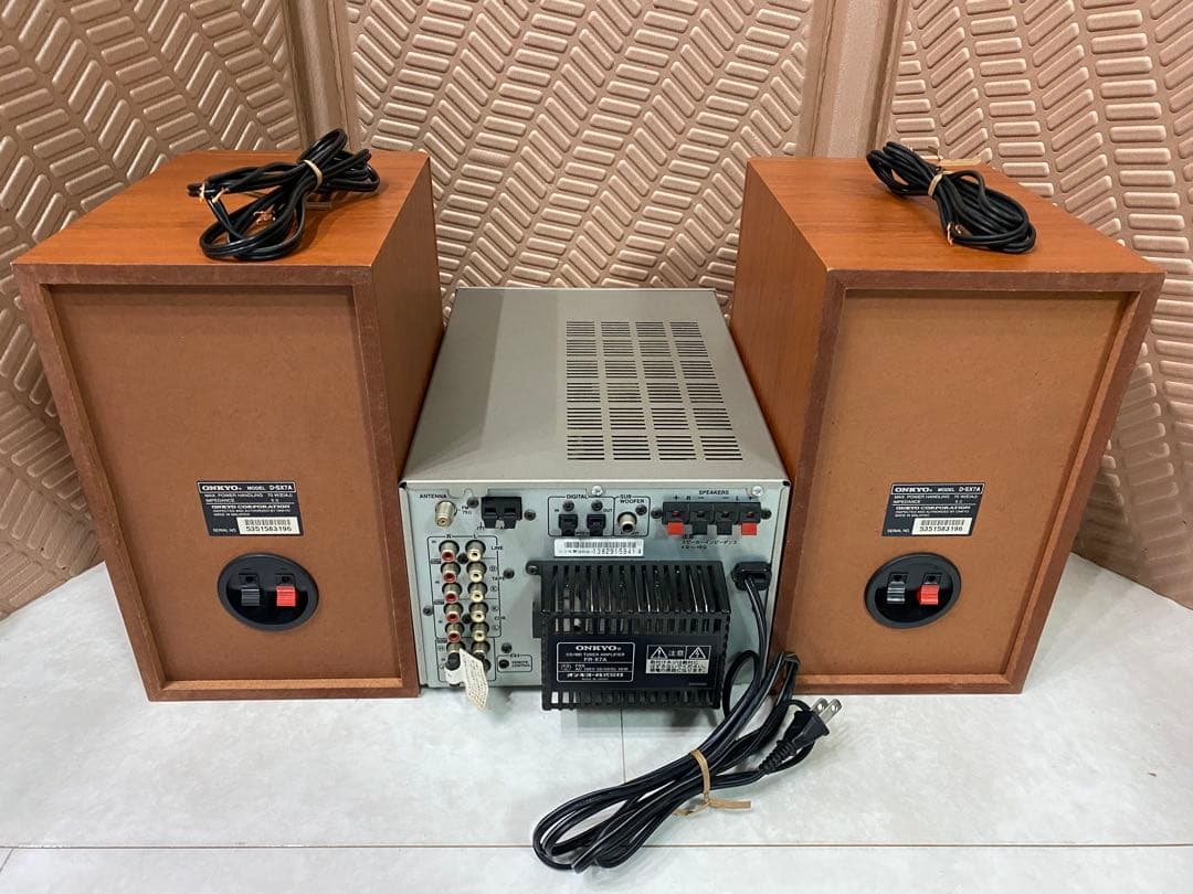 ONKYO CD・MD・ラジオコンポ 動作品 - メルカリ