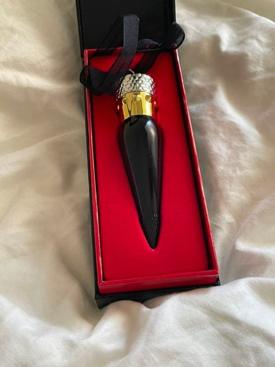 【値下げ】Louboutinリップ　ルブタン001 ルージュルブタン シルキーサテン Rouge Louboutin 001 - Christian