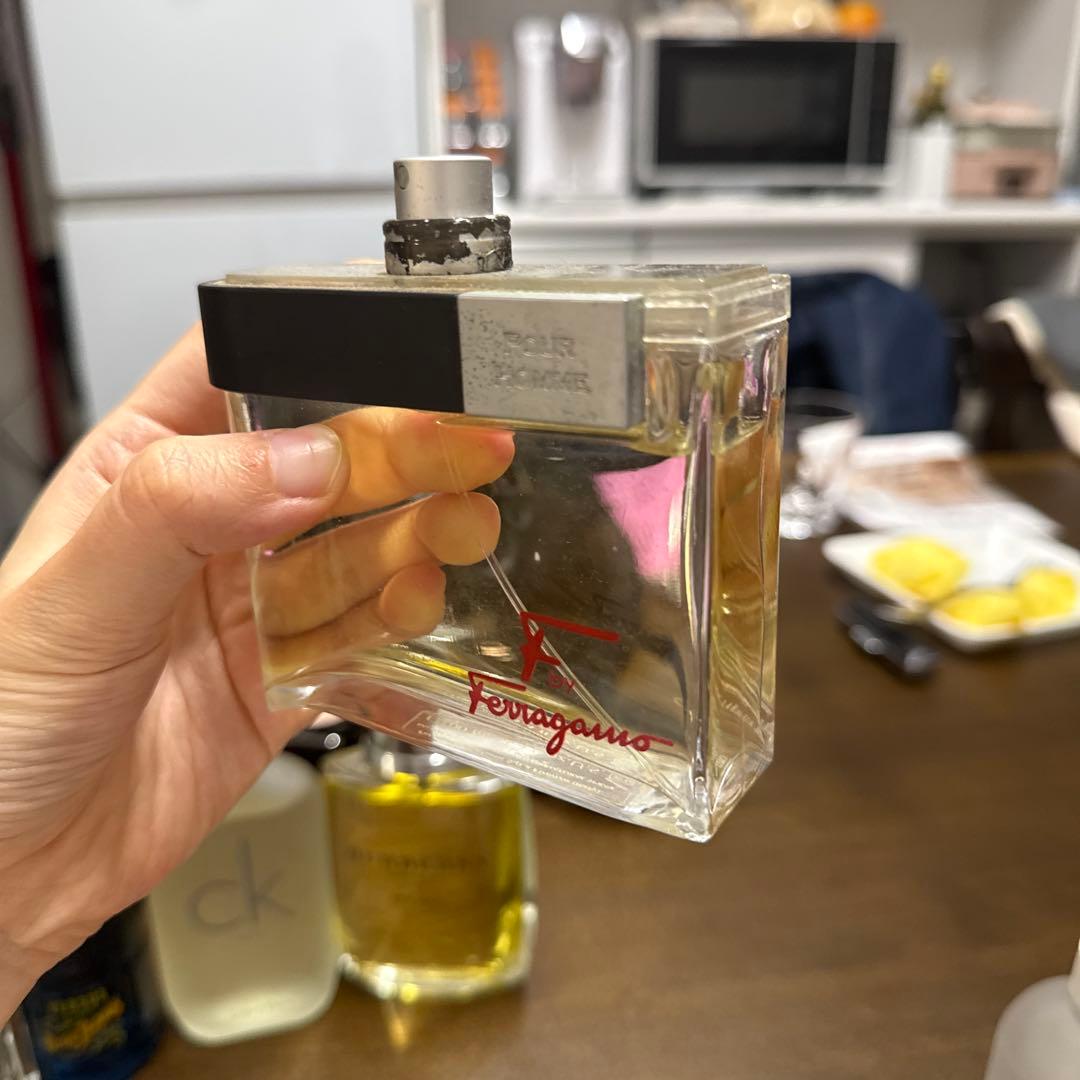 バーバリーが新たに高級フレグランスコレクションをローンチ。クラフト