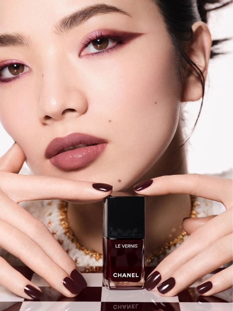 希少！限定品！完売品！ヴェルニ397 ルージュヌワールL ネイルカラー