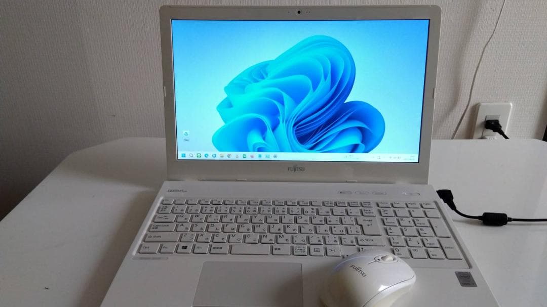 k*6様 高性能ノート 富士通 FMV LIFEBOOK AH53/U i7 1 Amazon.co.jp: 富士通 15.6型ノートパソコン FMV LIFEBOOK AH53/D1