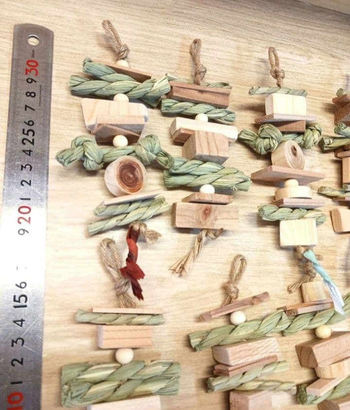 K345 インコ オオム カジカジ、ガジガジおもちゃセット かじり木