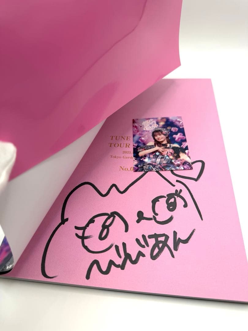 CANDY TUNE 100冊限定 サイン入り 村川緋杏 写真集 びびちゃん - メルカリ