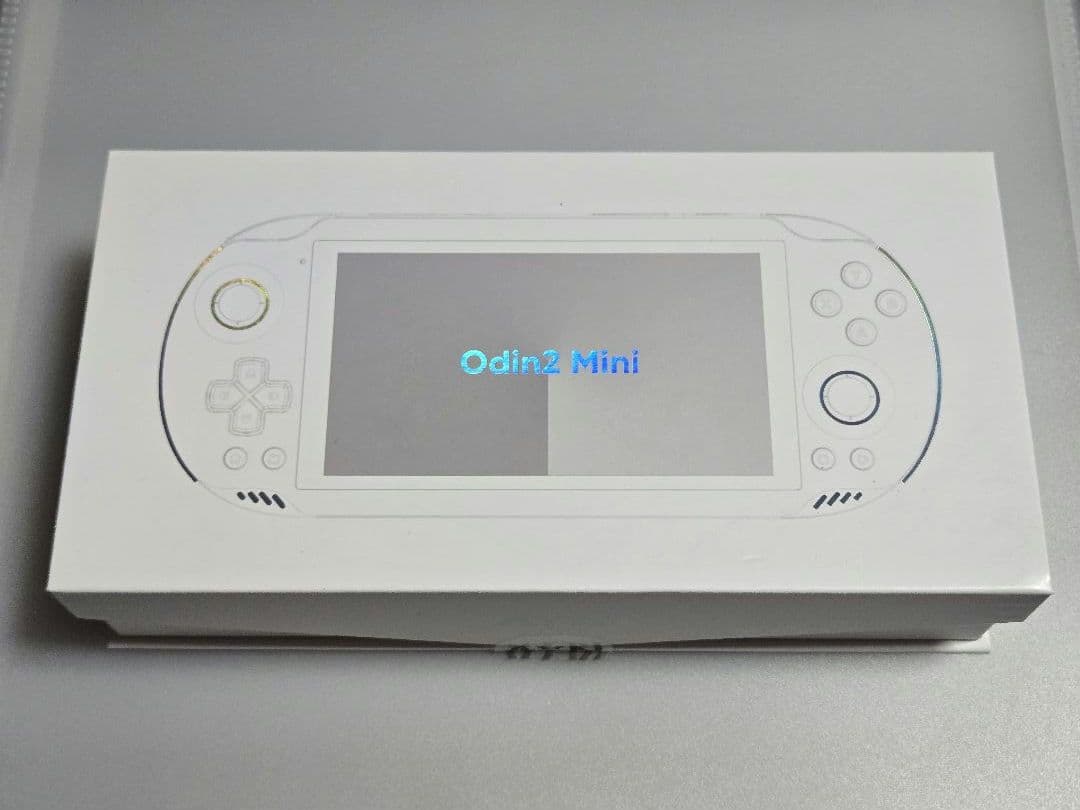 AYN Odin2 Mini Pro 12GB/256GB 純正ケース付き AndroidポータブルゲーミングPC「Odin2 Mini」