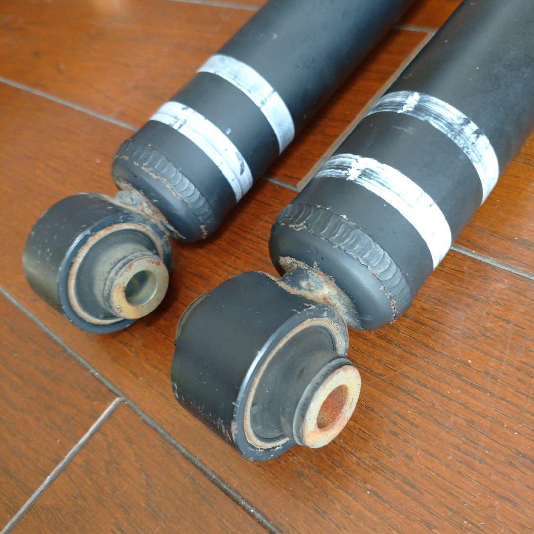 20アルファード ヴェルファイア リア純正ショック アブソーバー