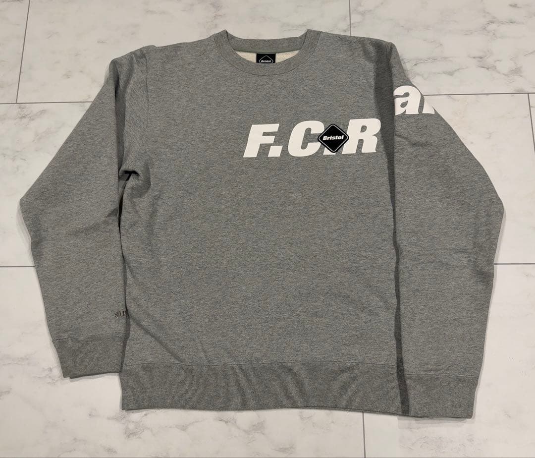 F.C.R. Bristol スウェット グレー Sサイズ F.C.Real Bristol（エフシーレアルブリストル） トレーナー スウェット