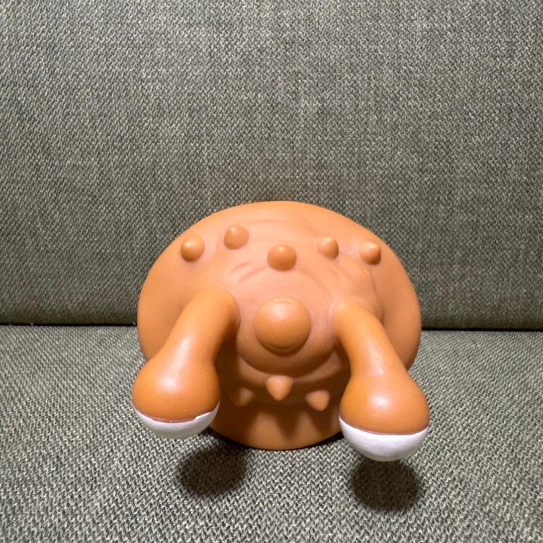 カネゴン 貯金箱 - メルカリ