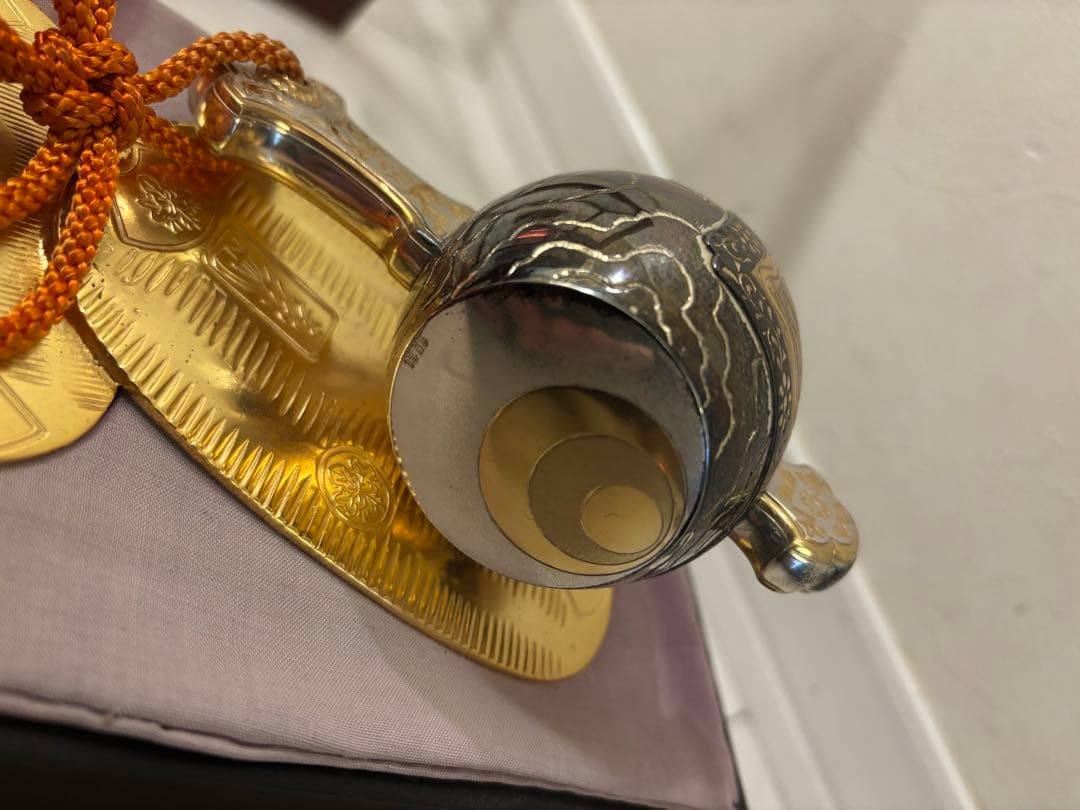 銀製 大判小槌 長幸斎作 日本の金属工芸品 ガラスケース付き - メルカリ