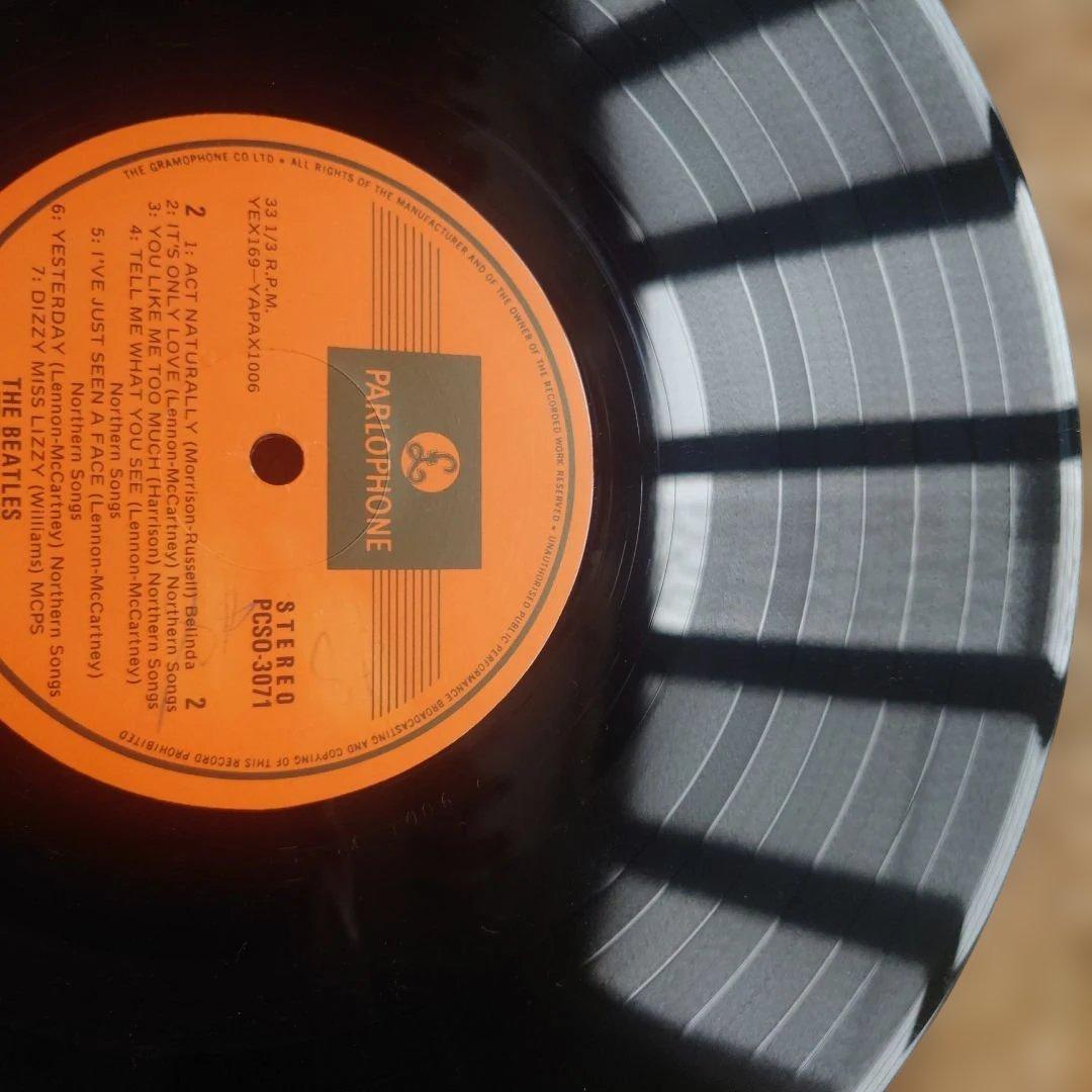 オーストラリア盤THE BEATLES HELP! LPレコード - メルカリ