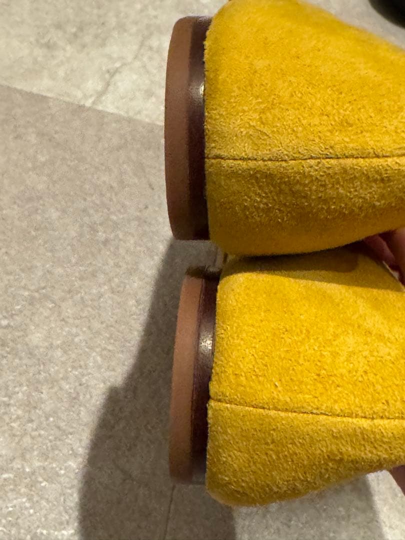 Tory Burch 23.5cm フラットシューズ スエード 黄色 ロゴ