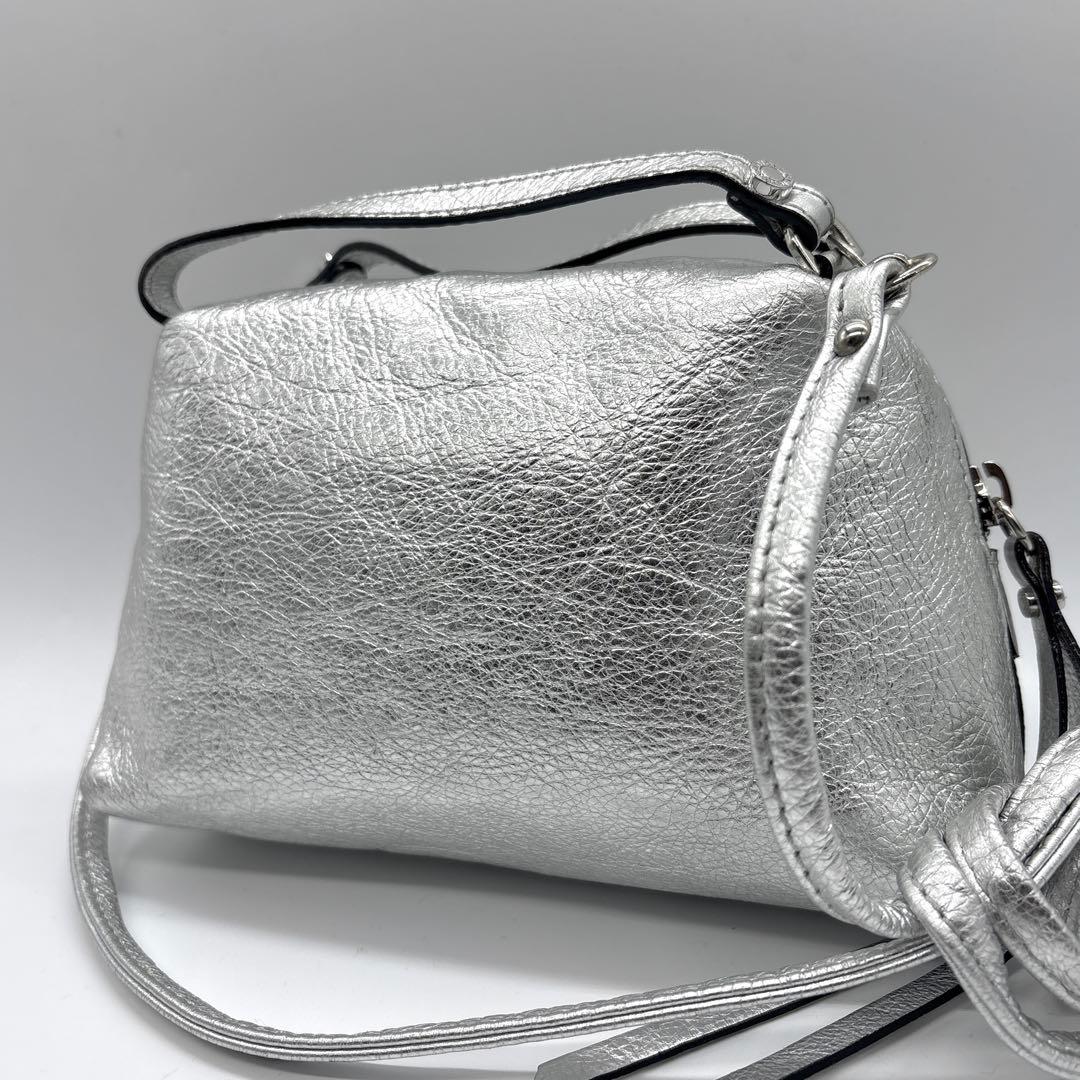 美品✨ジャンニキアリーニ アリファS 2WAY レザー シルバー ジャンニ キャリーニ GIANNI CHIARINI 【GIANNI CHIARINI】ジャンニ