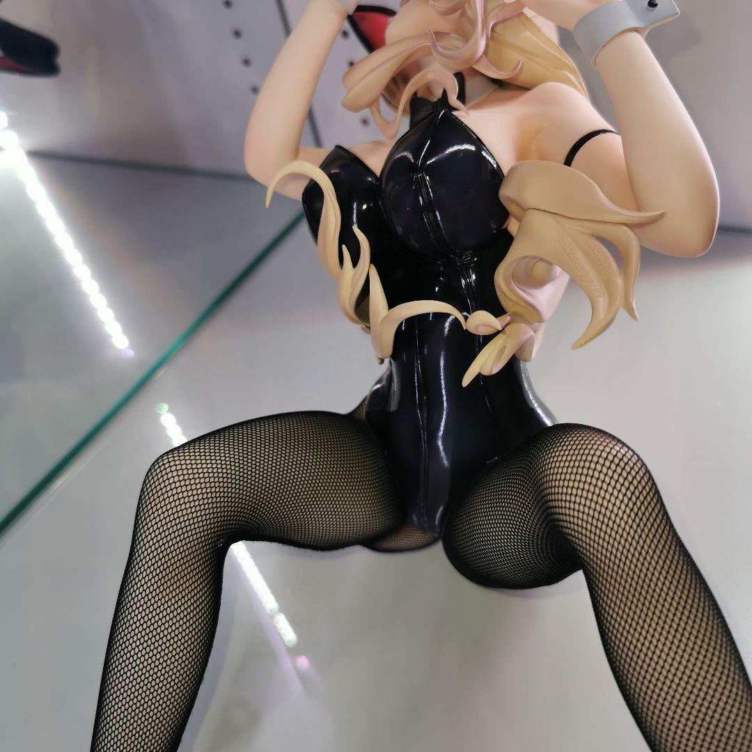 フリーイング アイリスディーナ・ベルンハルト バニーVer.