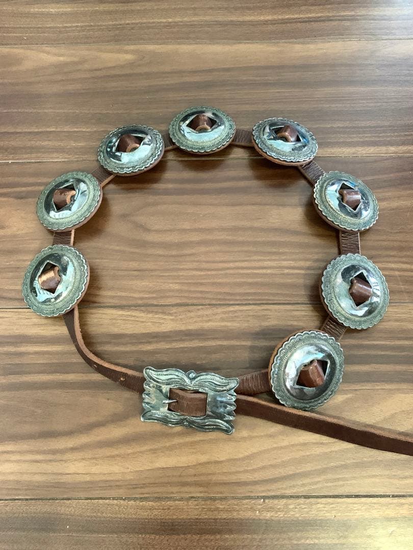 LGB コンチョ　メタリックシルバー　革　レア LGB コンチョ メタリックシルバー 革 レアの通販はau PAY マーケット