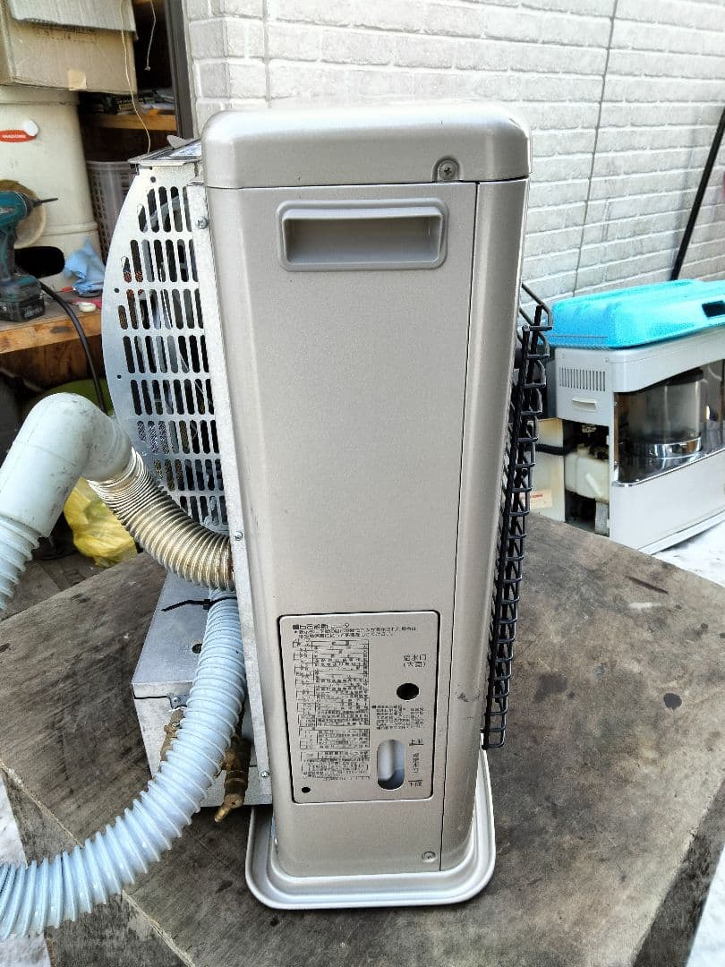 札幌発引き取り及び近郊配達限定出品コロナFF床暖対応石油ストーブ2013