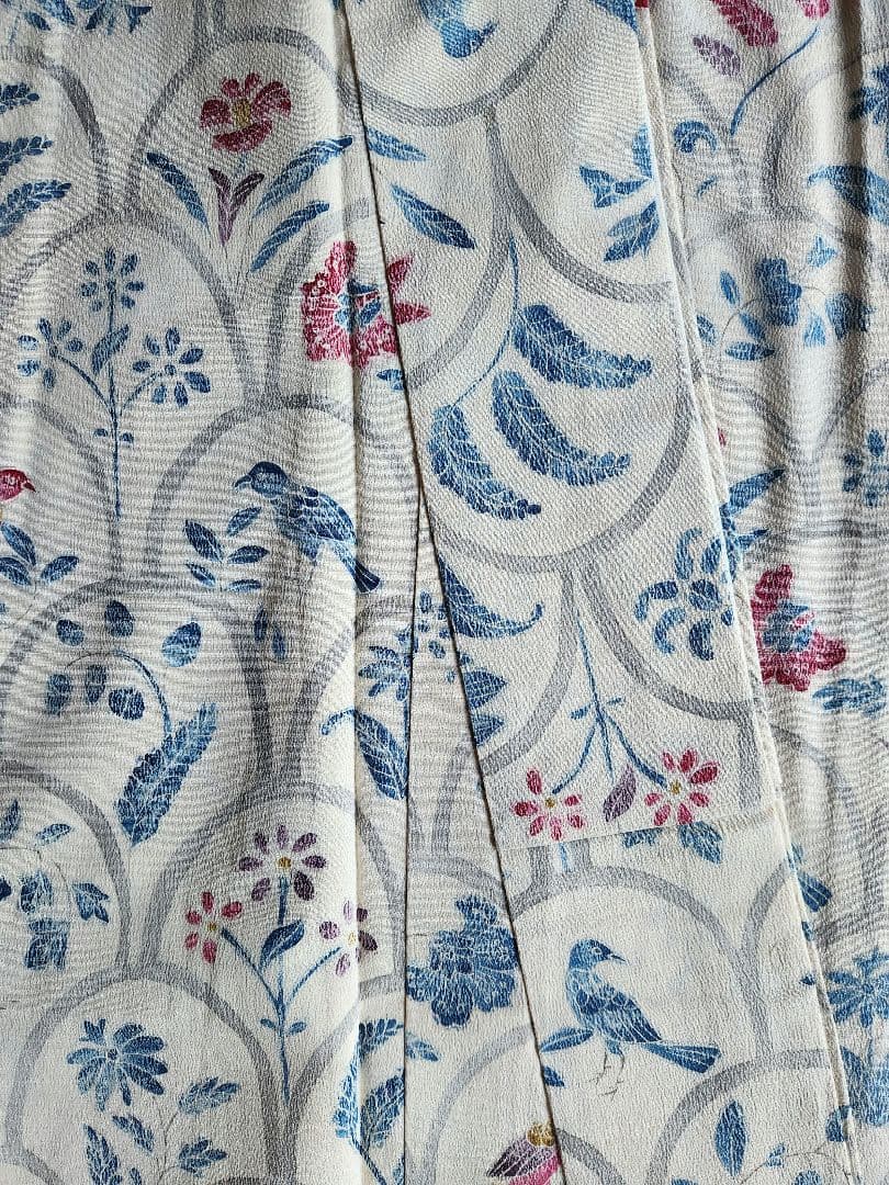 東雲ちりめん単衣 青海波に草花、鹿、鳥 付け下げ小紋 状態良好 - メルカリ