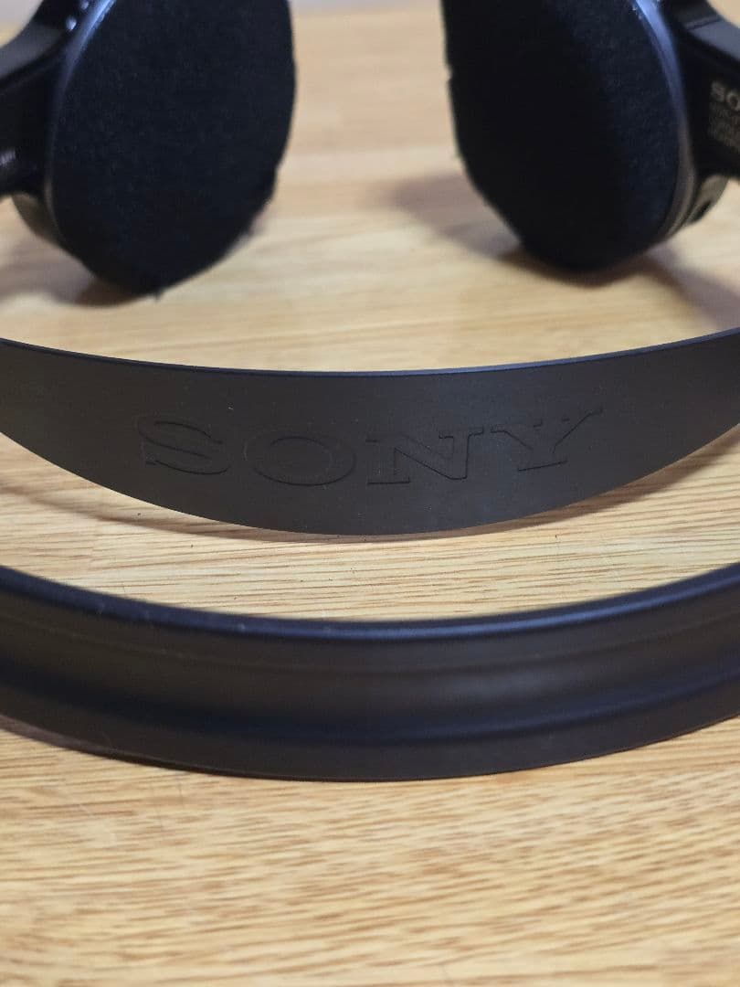 1611 SONY ワイヤレスヘッドホン 充電スタンド付き