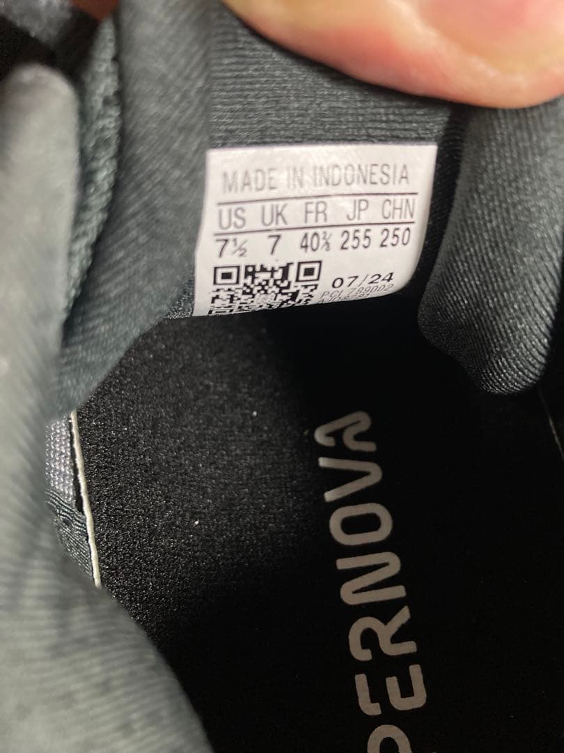 新品未使用 25.5cm SUPERNOVA RISE M スーパーノバライズ