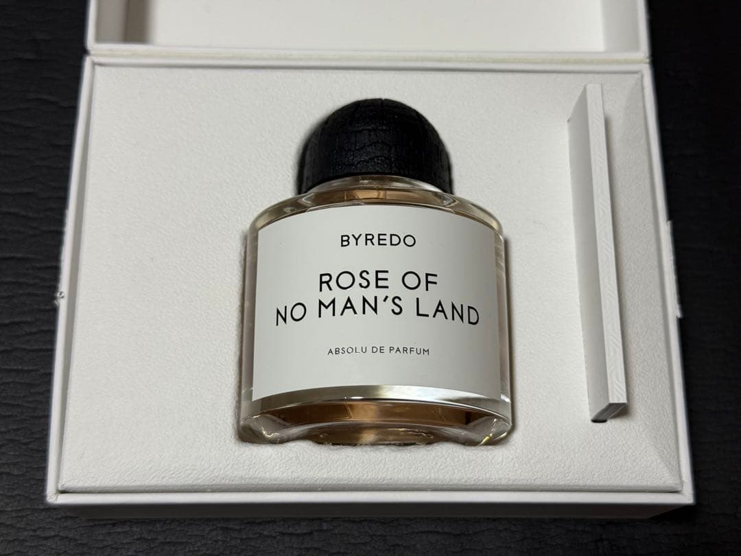 ROSE OF NO MAN'S LAND ABSOLU アブソリュ Rose of No Man's Land Absolu by Byredo Fragrance Samples | DecantX
