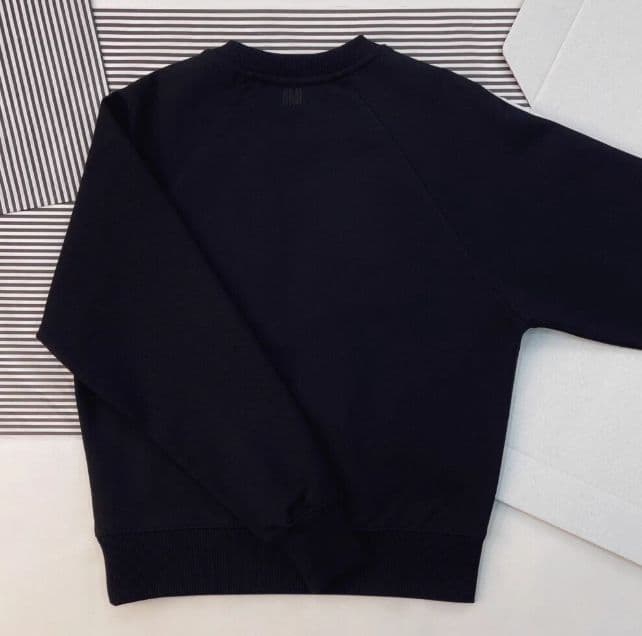 ✨【新品】 ami paris アミパリ 黒 トレーナー サイズ L - メルカリ