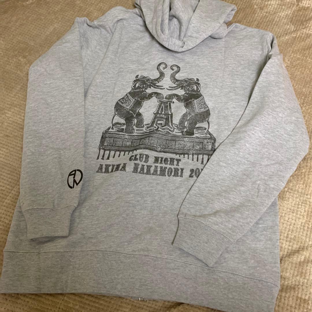 中森明菜さんのパーカー - メルカリ