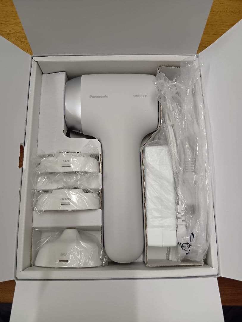 Panasonic 脱毛器 ES-WP98 3アタッチメント付き　スムースエピ 31YvRTnzgsL._AC_UF350,