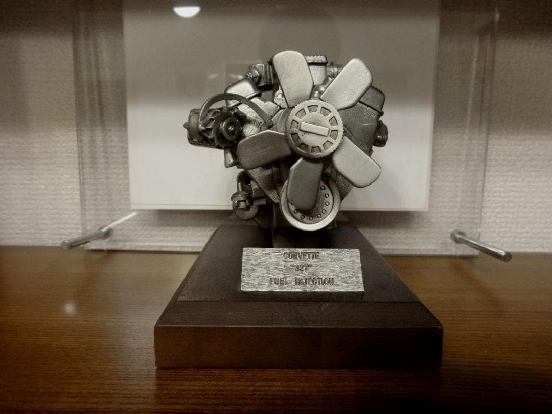 自動車 CORVETTE 327 FUEL INJECTION ENGINE.MODEL Corvette Model, 327 fuel injected engine 1:6th scale