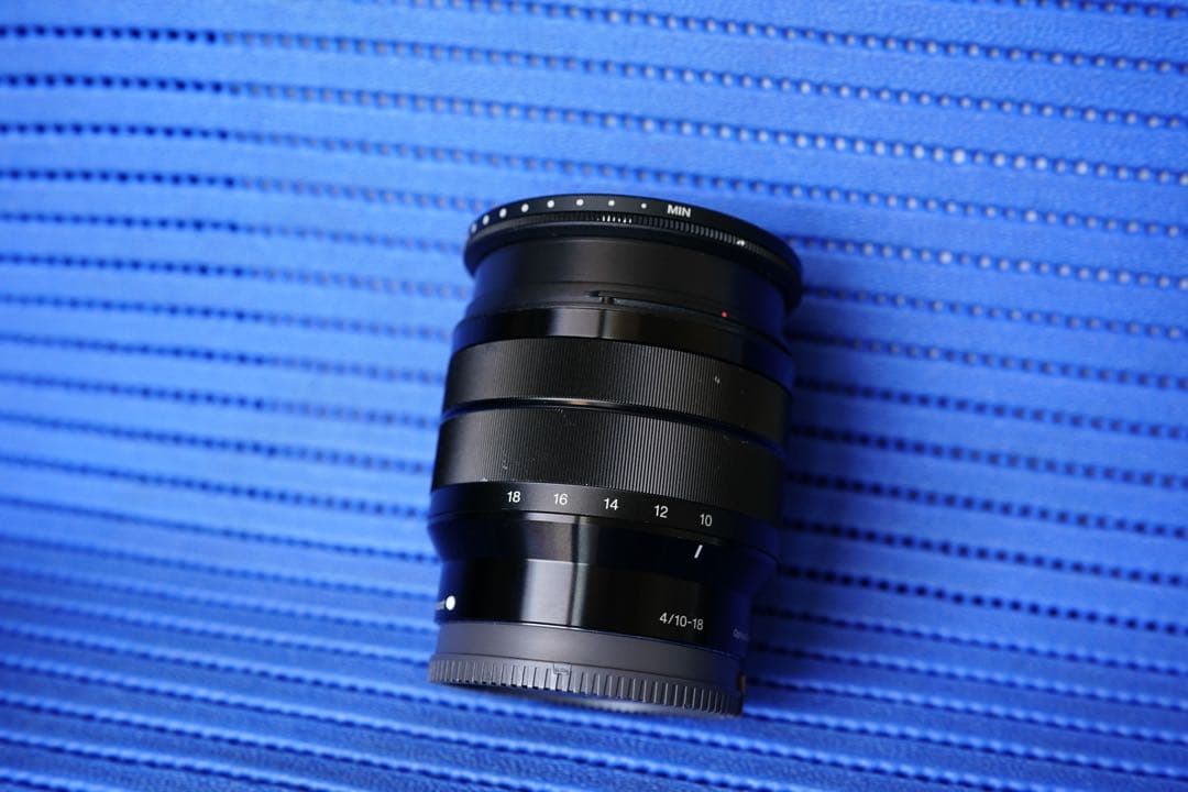 SONY E 10-18mm F4 OSS SEL1018おまけ付き Amazon.com : Sony - E 10-18mm F4 OSS Wide-Angle Zoom Lens (SEL1018