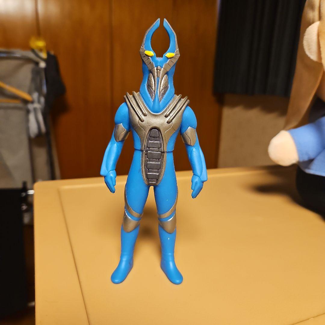 レイブラッド星人 ソフビ - メルカリ