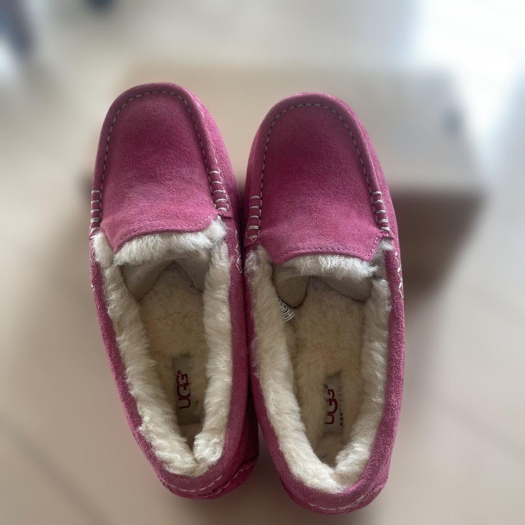 レア　ハワイ購入　UGG ピンク モカシン　ANSLEY アンスレー　US7 レア ハワイ購入 UGG ピンク モカシン ANSLEY アンスレー US7 レア