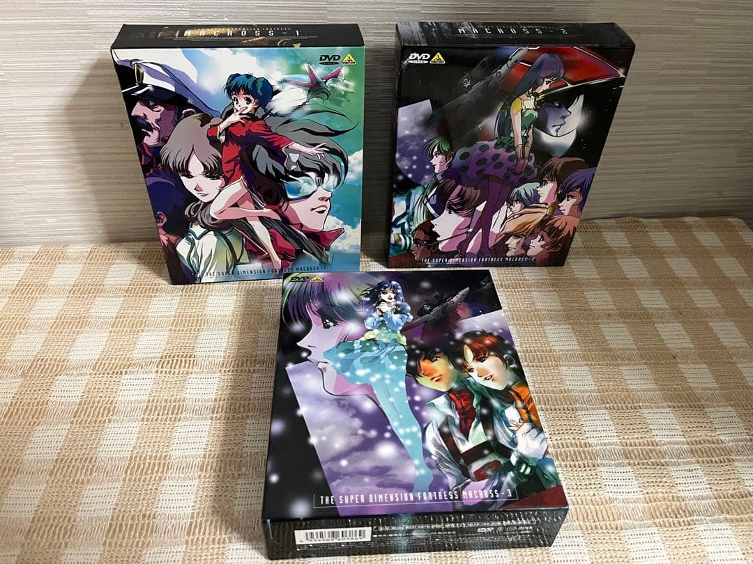 超時空要塞マクロス　 DVDボックス　全3巻セット Amazon.co.jp: 超時空要塞マクロス DVDボックス Part-2 : 長谷有洋