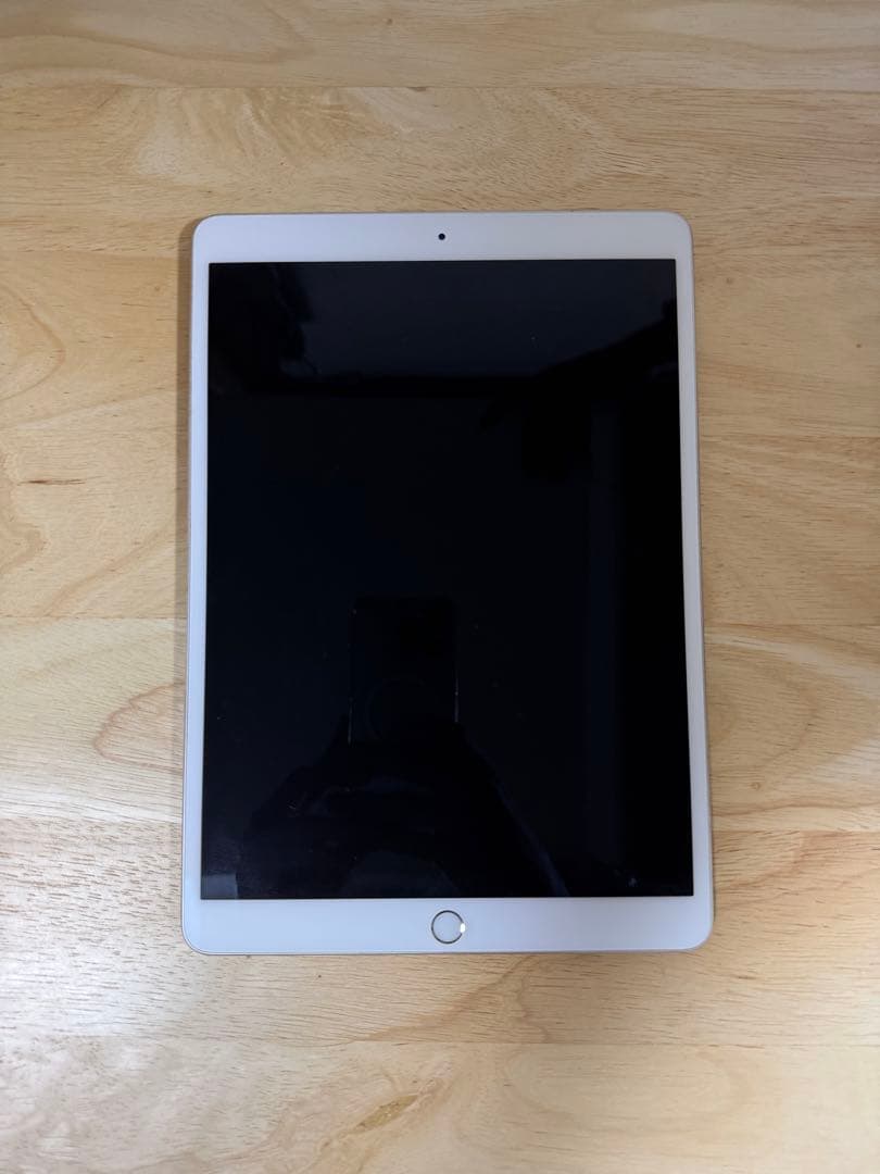 ジャンク品】iPad Pro(10.5インチ)Wi-Fi+cellularの通販はau PAY