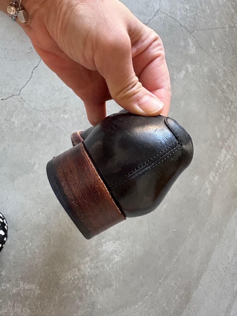 forme Tストラップ タッセル付き　23.5cm