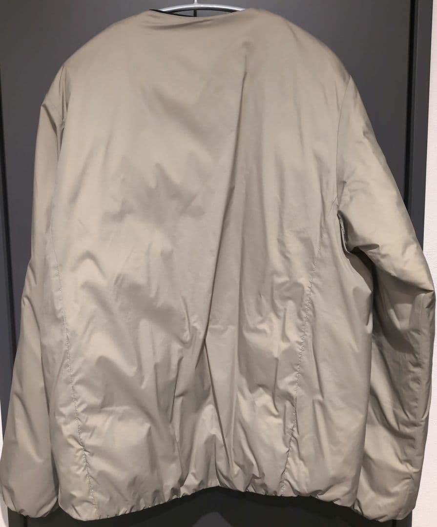 GOLDWIN Vネック ダウンカーディガン 1 ベージュ - メルカリ