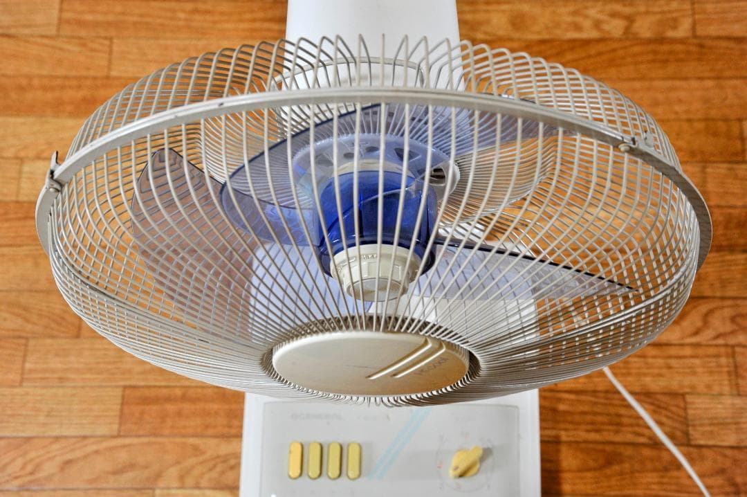 ☆ 昭和の扇風機 ～風と共に飾る楽しさ～～の昭和の形がいい♪