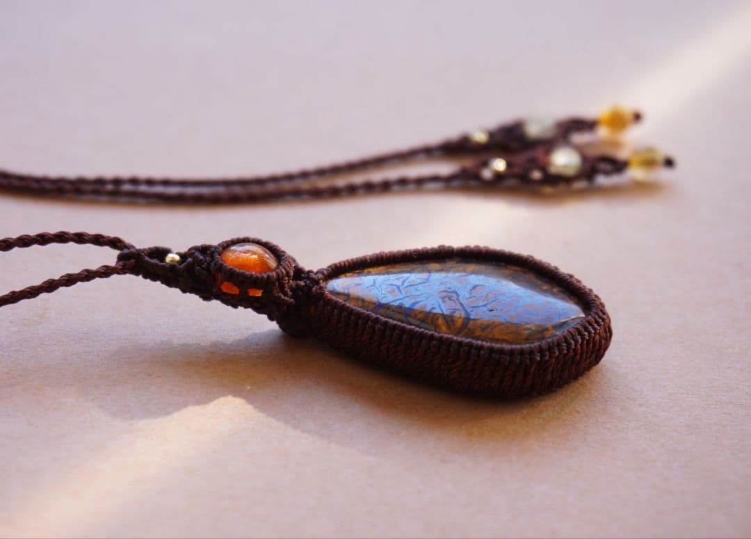 《P.》ボルダーオパール　サンストーン　マクラメ　ネックレス