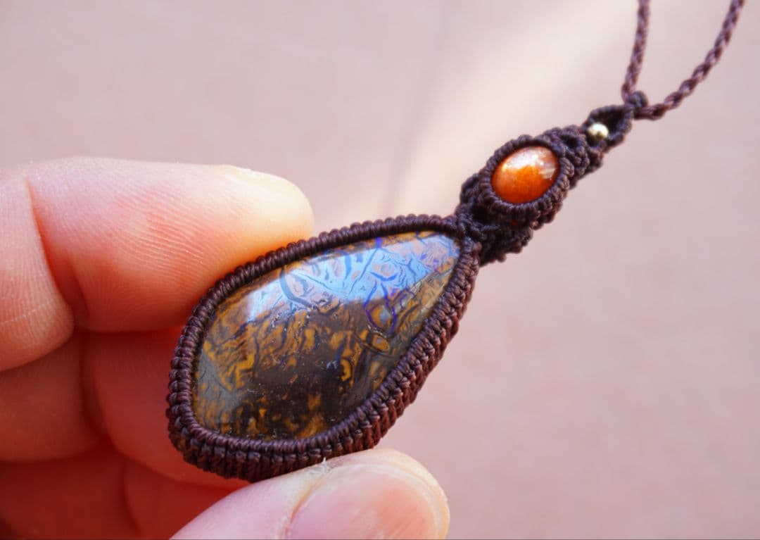 《P.》ボルダーオパール　サンストーン　マクラメ　ネックレス