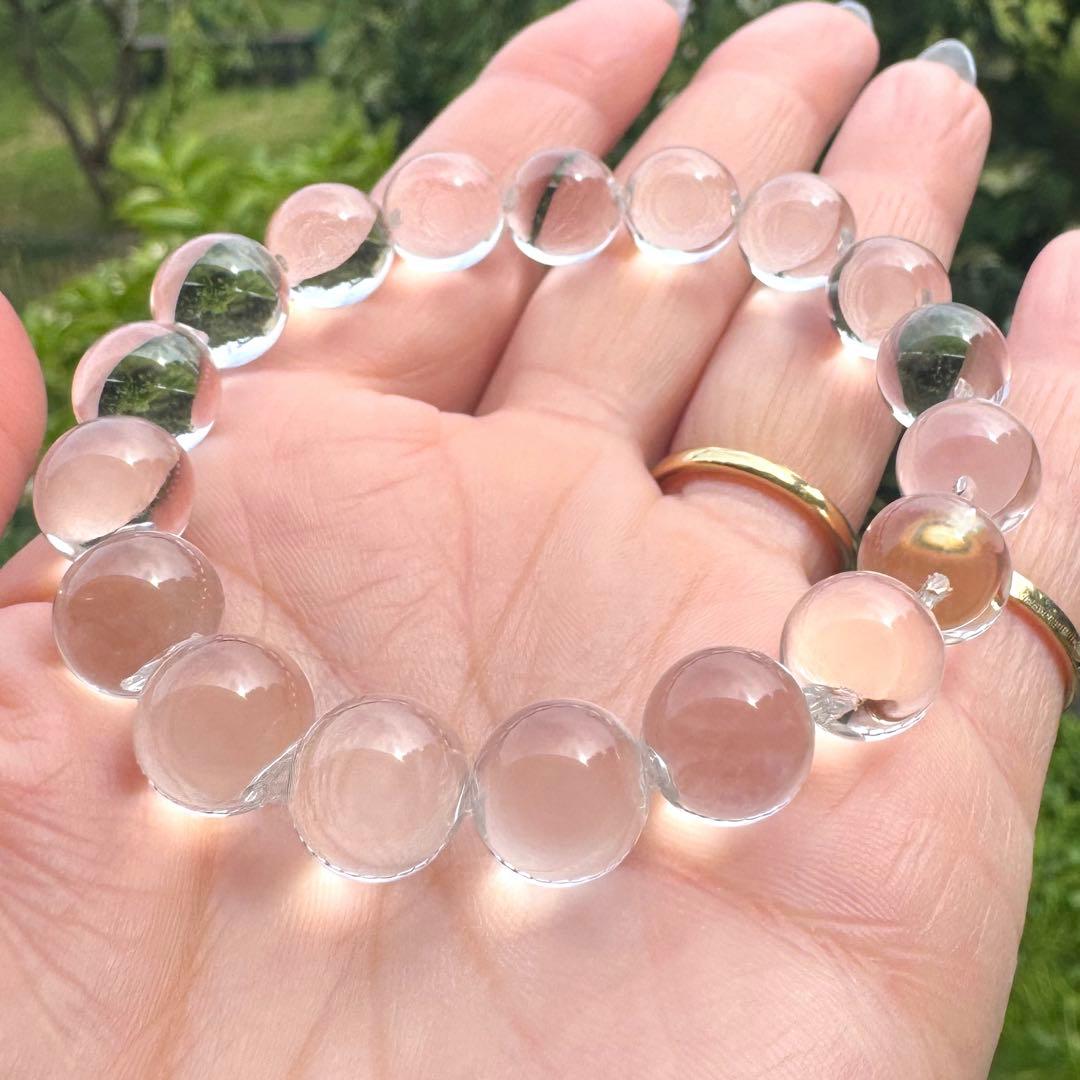 うっとり綺麗‼︎糸が見えない高品質無垢水晶ブレスレット10㎜後半