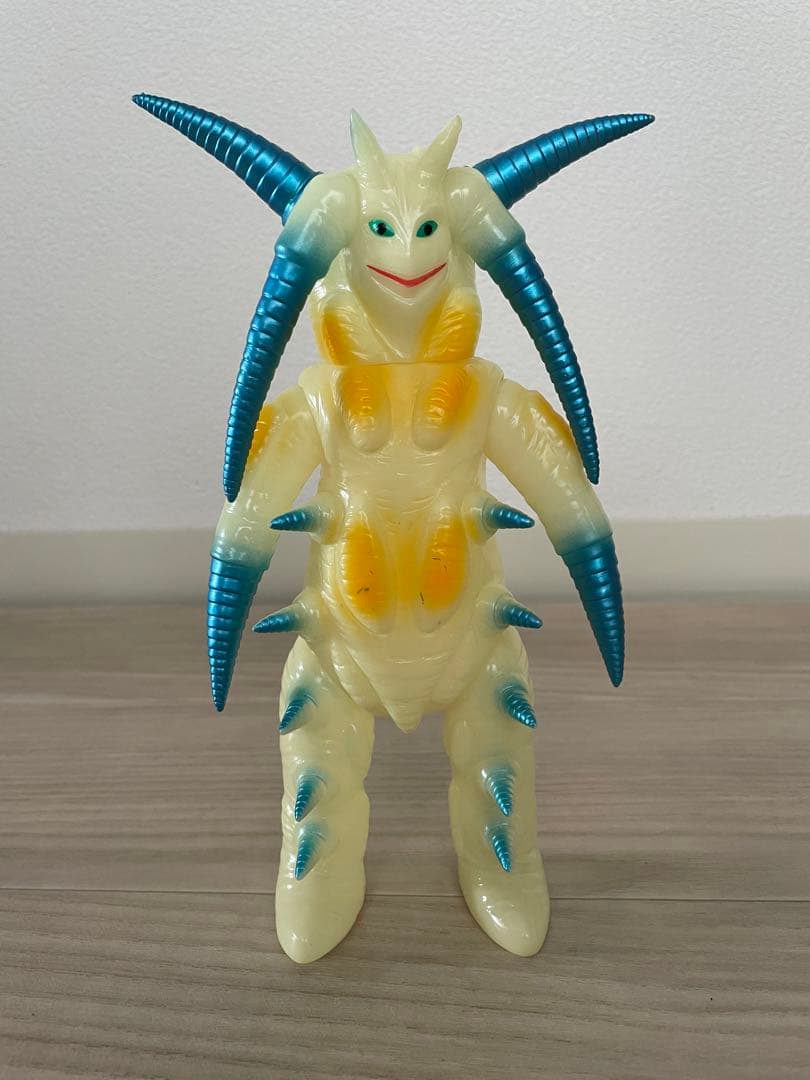 ブルマァク　特撮　ダークロン　蓄光　ソフビ Amazon.co.jp: ブルマァク ミラーマンシリーズ 暗黒怪獣 ダークロン