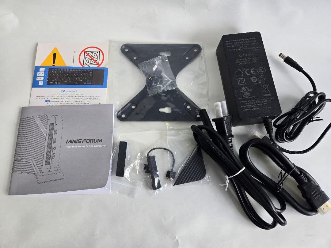 minisforum UM560XT Win11Home未認証 初期化済 - メルカリ